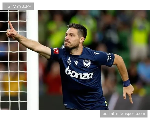 兰德尔错失良机 墨尔本胜利与奥克兰FC激战90分钟终以平局收场